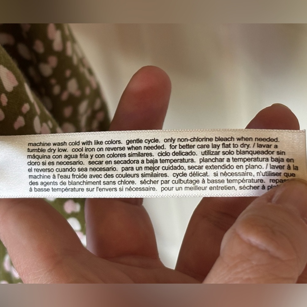 Eloquentii- Women's Plus Size Dot Print peasant top, size 22/24 - Picture 4 of 10